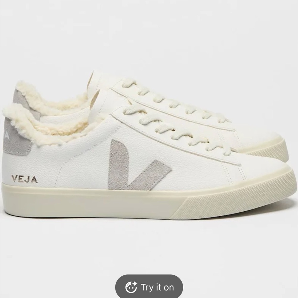 Veja Campo Leather Sneakers - with Fur